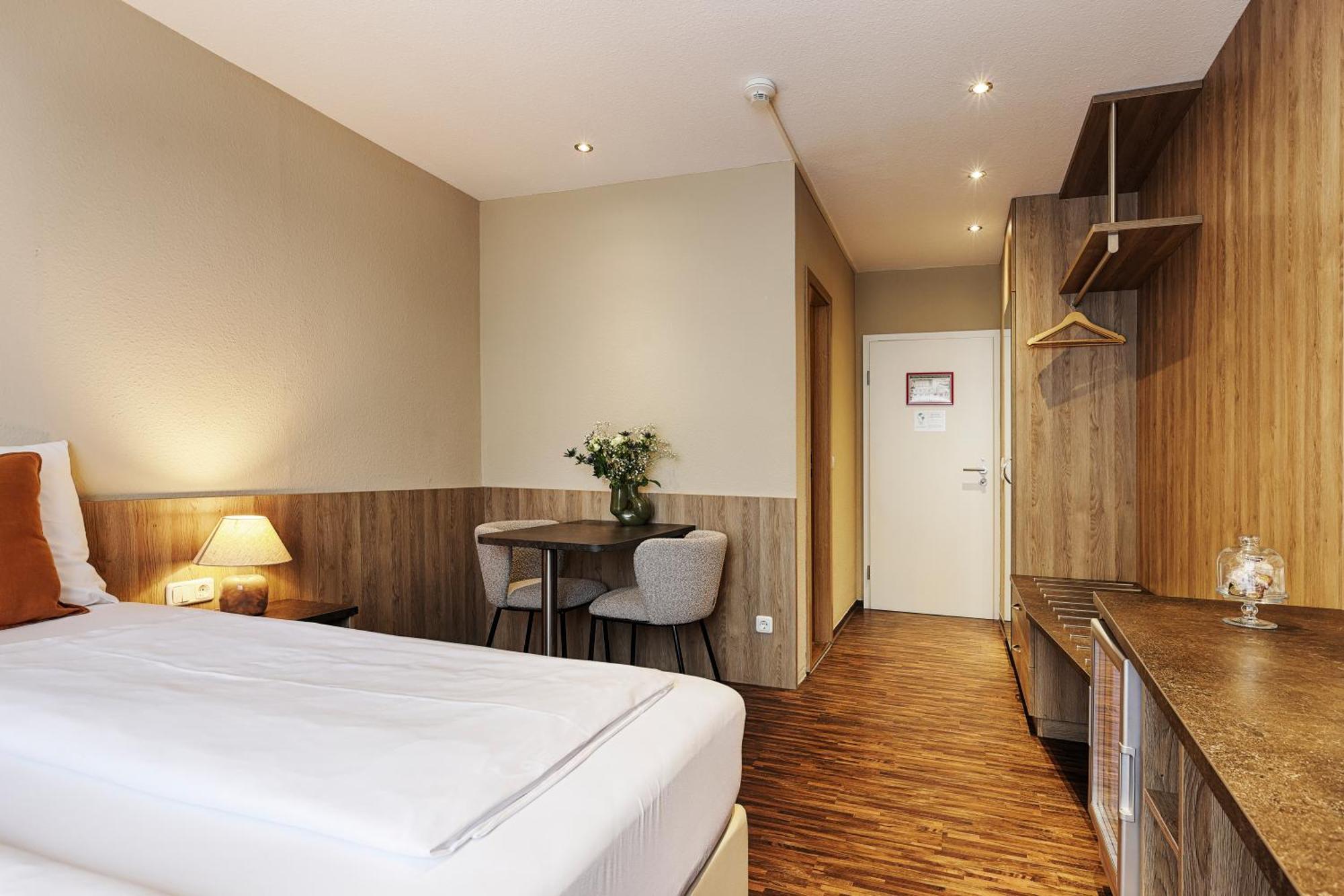Hotel Fischzucht In Wuerzburg Екстериор снимка