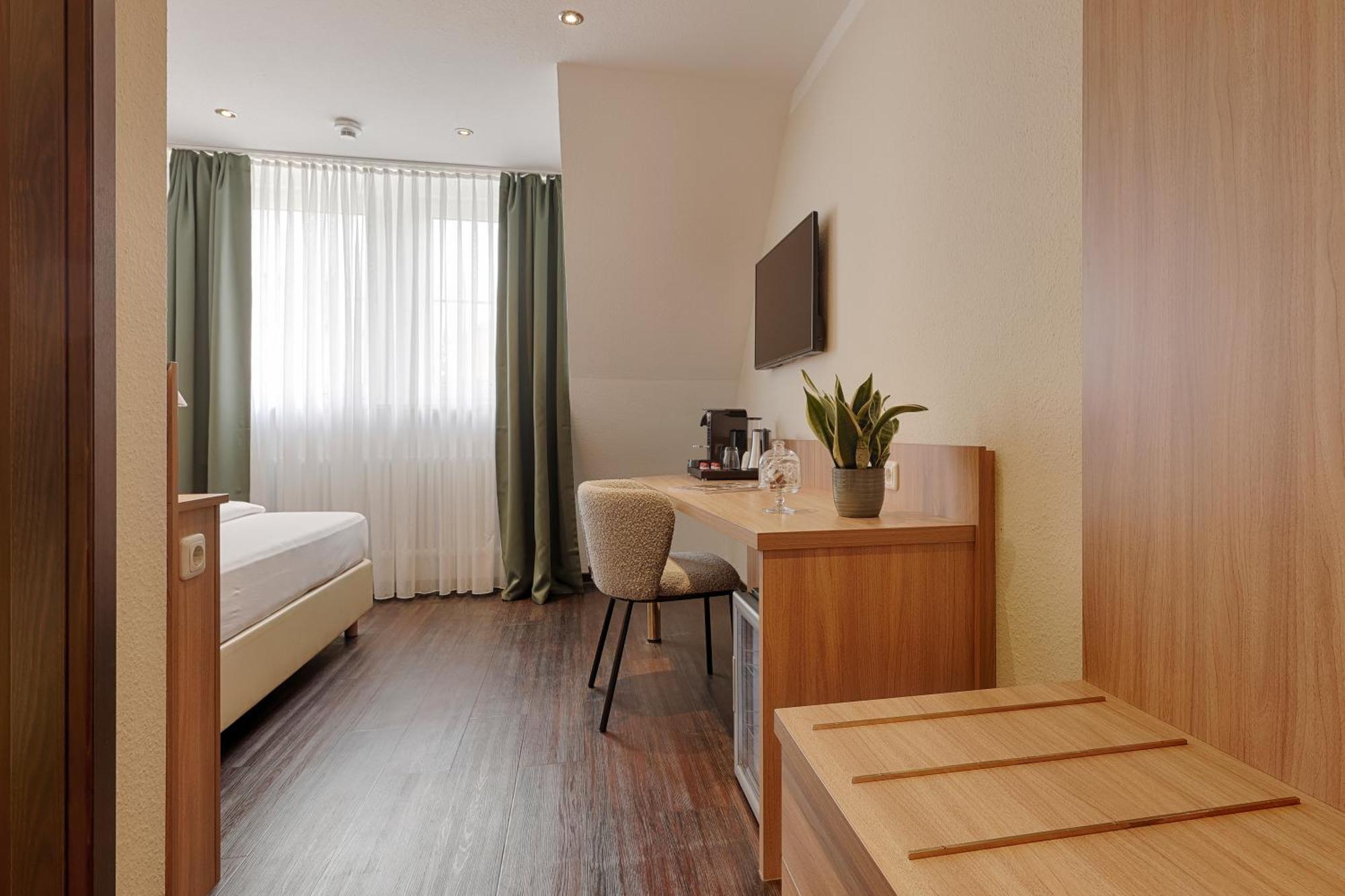 Hotel Fischzucht In Wuerzburg Екстериор снимка